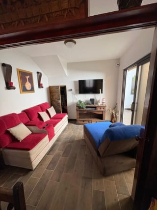 Bonita Casa en Venta en Barrios las Campanas — Casa en Venta en Antigua, Sacatepéquez — miniatura 3 de 5