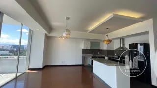 Amplio apartamento zona 10 — Apartamento en Alquiler en Zona 10, Guatemala, Ciudad — miniatura 8 de 9