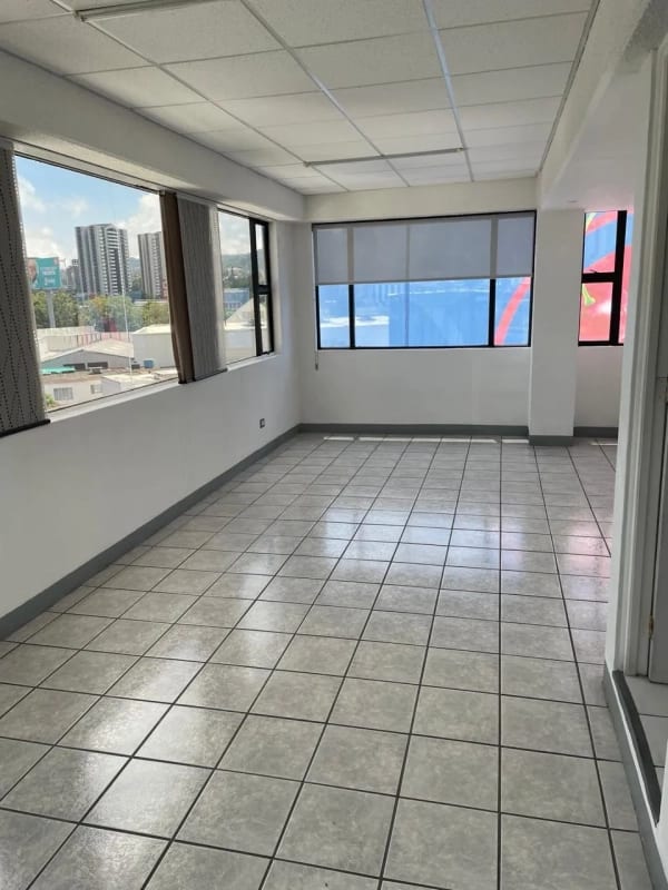 Oficina en venta zona 10/D — Oficina en Venta en Zona 10, Guatemala, Ciudad — foto 1 de 10