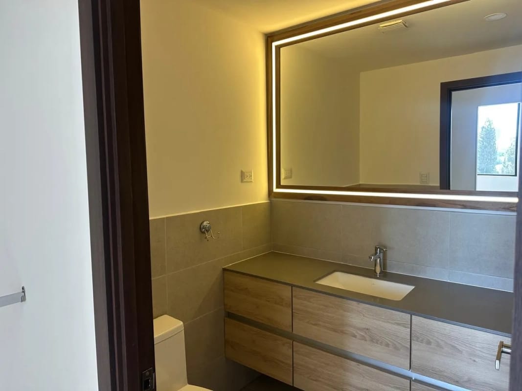 Apartamento Semi-Amueblado en Venta Zona 10 codigo.DA36120 — Apartamento en Venta en Zona 10, Guatemala, Ciudad — foto 11 de 17