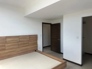 Apartamento Semi-Amueblado en Venta Zona 10 codigo.DA36120 — Apartamento en Venta en Zona 10, Guatemala, Ciudad — miniatura 9 de 17