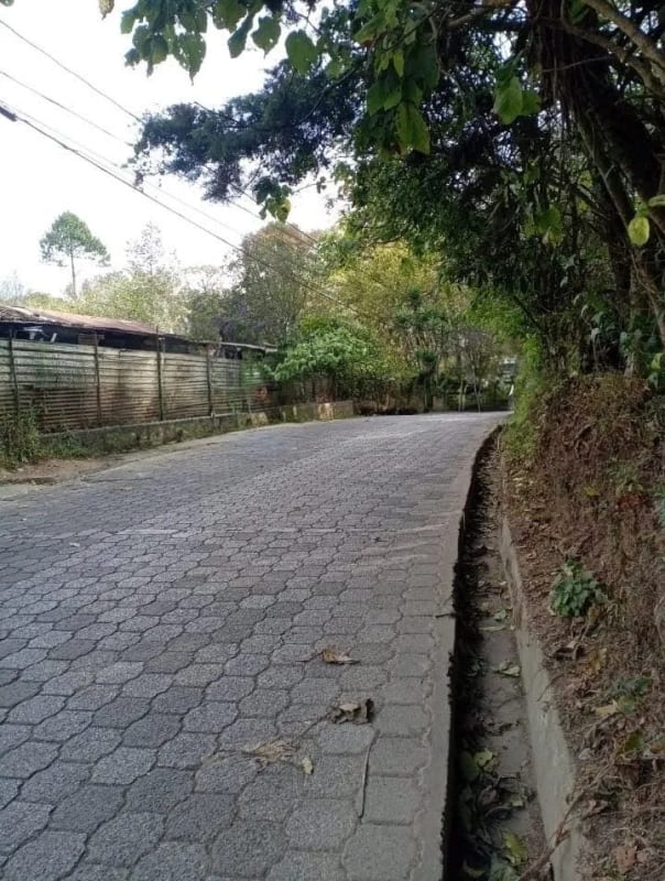 TERRENO en Venta (2) - El Manzanillo, Mixco zona 1 — Terreno en Venta en Zona 1 Mixco, Guatemala, Ciudad — foto 4 de 9