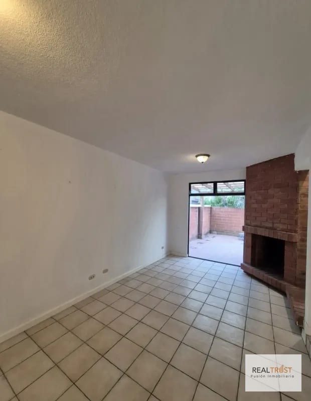 En Venta Townhouse KM 15 Carretera al Salvador, Frente a Condado Concepción — Casa en Venta en km 11-15, Carretera a El Salvador, Guatemala, Ciudad — foto 17 de 17