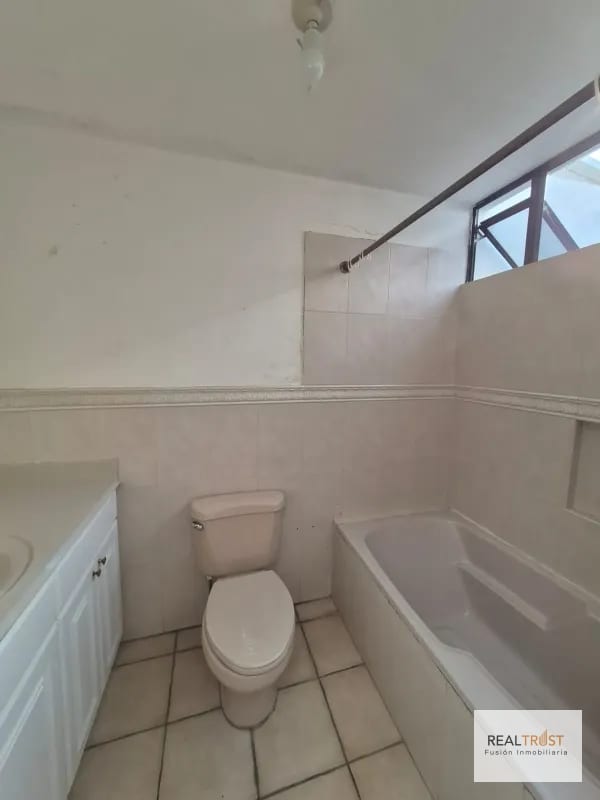 En Venta Townhouse KM 15 Carretera al Salvador, Frente a Condado Concepción — Casa en Venta en km 11-15, Carretera a El Salvador, Guatemala, Ciudad — foto 6 de 17