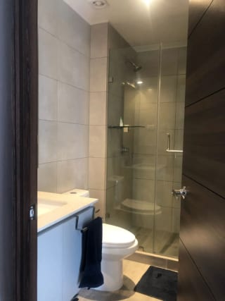 Apartamento amueblado en Renta en zona 10 — Apartamento en Alquiler en Parque 10, Zona 10, Guatemala, Ciudad — miniatura 5 de 11