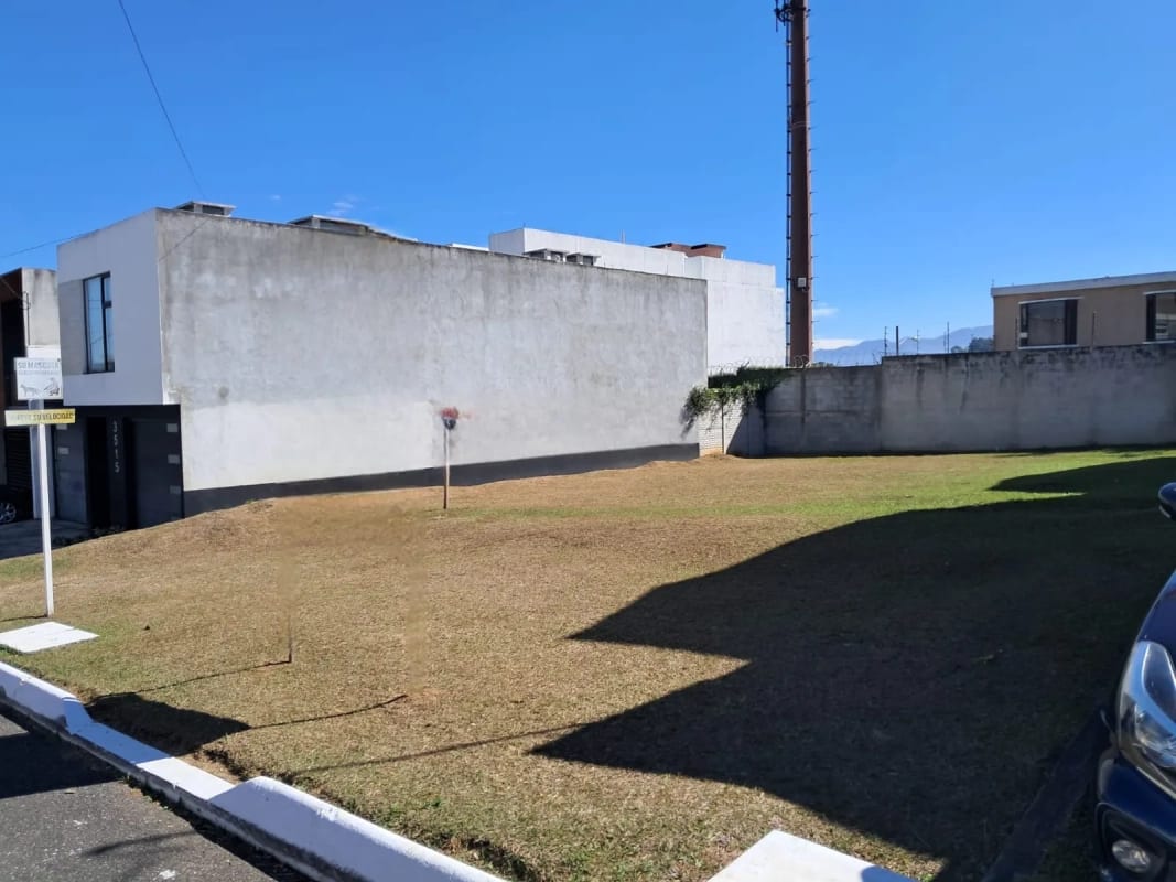 Venta Terreno Hacienda Real, Zona 16 — Terreno en Venta en Hacienda Real, Zona 16, Guatemala, Ciudad — foto 1 de 7