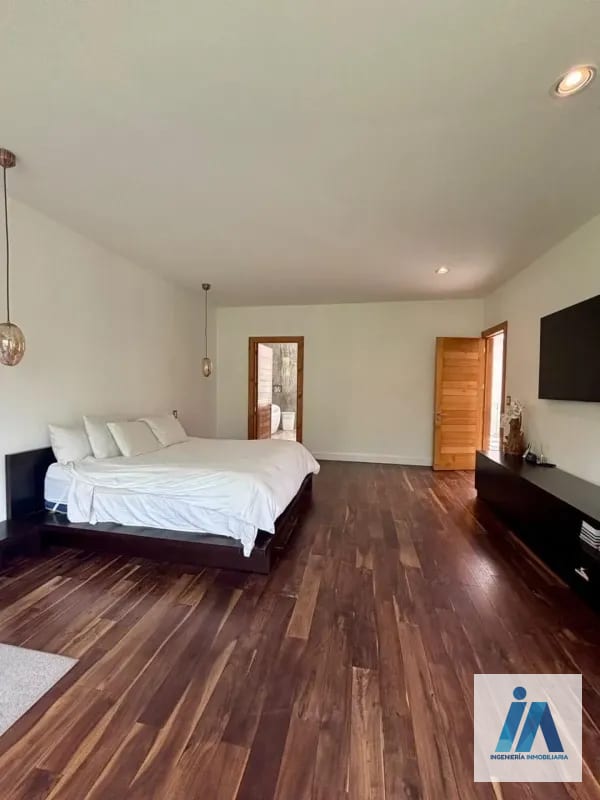CASA MODERNA EN VENTA📍Condominio Las Luces, Km 13.5, Carretera a El Salvador — Casa en Venta en Carretera a El Salvador, Guatemala, Ciudad — foto 9 de 17