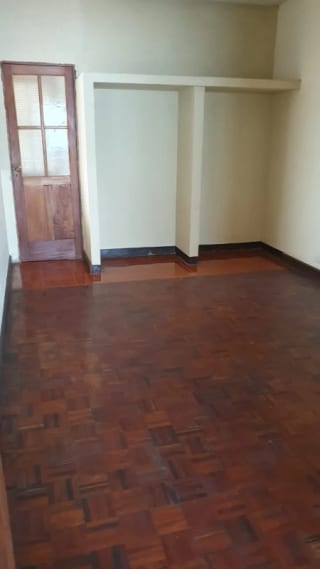 Casa en Venta Zona 4, a una de Cuadra de 4º Norte — Casa en Venta en Zona 4, Guatemala, Ciudad — miniatura 8 de 17