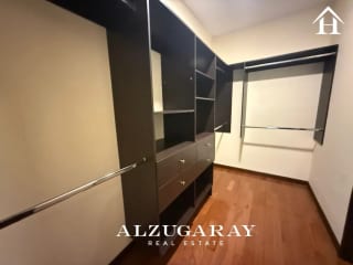 Apto. Amplio con Jardin 3 Hab/ Edificio Zona 14 — Apartamento en Venta en Zona 14, Guatemala, Ciudad — miniatura 4 de 11
