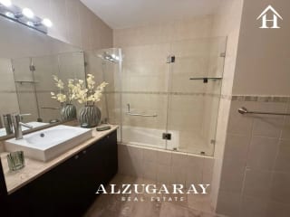 Apto. Amplio con Jardin 3 Hab/ Edificio Zona 14 — Apartamento en Venta en Zona 14, Guatemala, Ciudad — miniatura 3 de 11