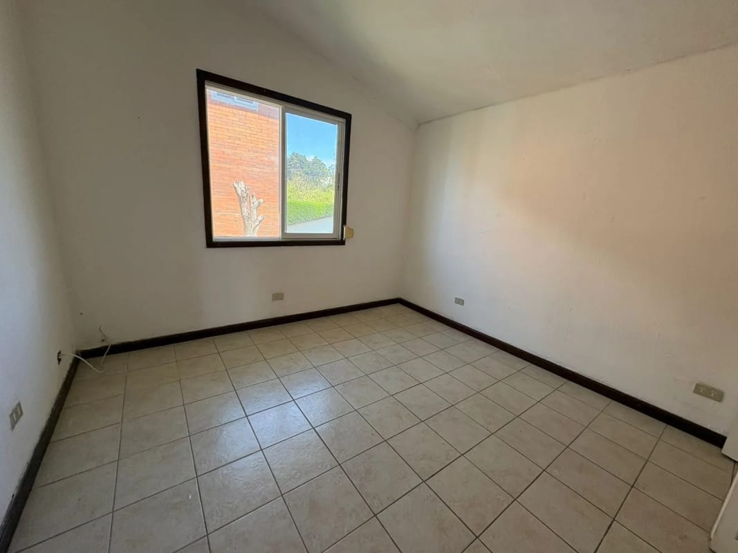 Propiedad en Venta km 19.5 CES atrás de Pricesmart — Casa en Venta en Carretera a El Salvador, Guatemala, Ciudad — foto 9 de 16
