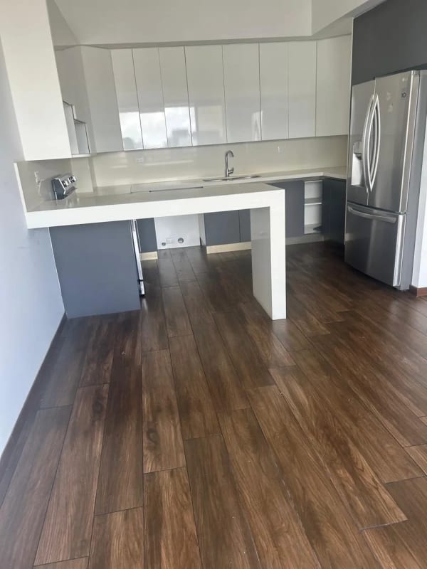 Se Vende Apto. en Zona 10. Excelente Ubicación. — Apartamento en Venta en Zona 10, Guatemala, Ciudad — foto 14 de 16