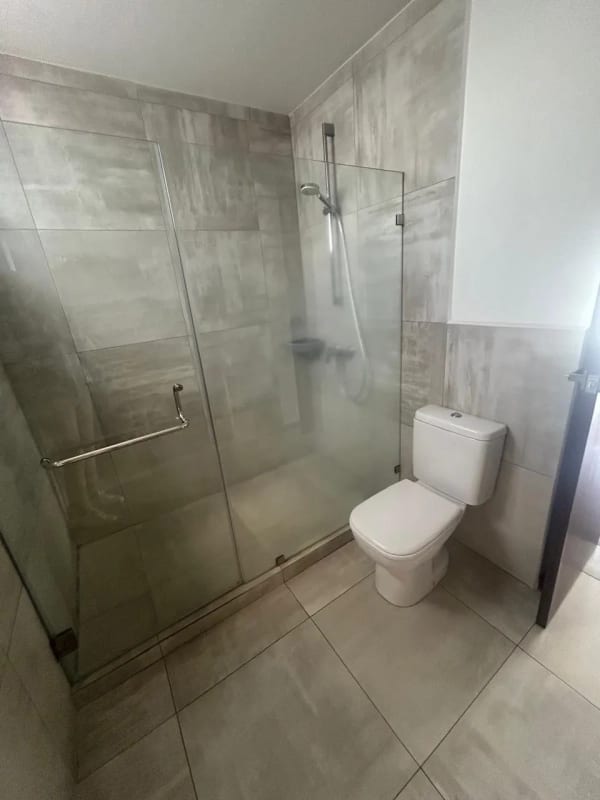 Se Vende Apto. en Zona 10. Excelente Ubicación. — Apartamento en Venta en Zona 10, Guatemala, Ciudad — foto 7 de 16