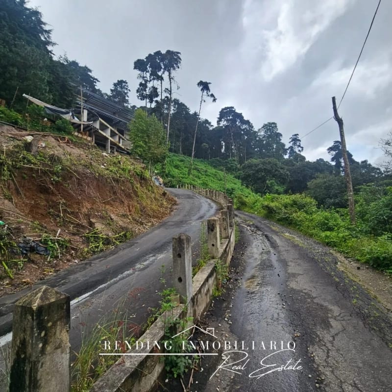 Terreno en venta Carretera a El Salvador km 12.5 Santa Rosalía Encinos con 1,965 v² de extensión — Terreno en Venta en Santa Rosalia La Laguna, Carretera a El Salvador, Guatemala, Ciudad — foto 1 de 8