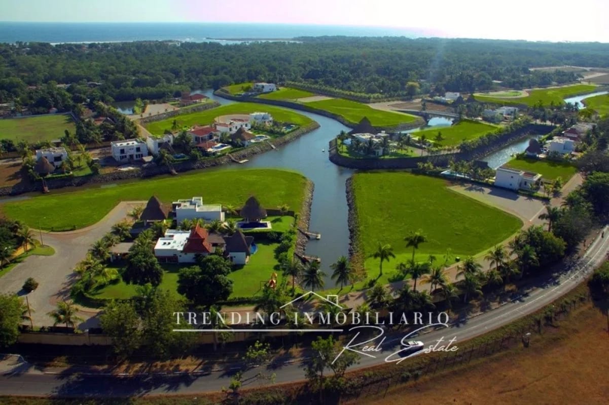 Terreno en venta Iztapa Pérgolas del Mar con 3,345.89 v² de extensión — Terreno en Venta en Pérgolas del Mar, Iztapa, Escuintla — foto 3 de 8