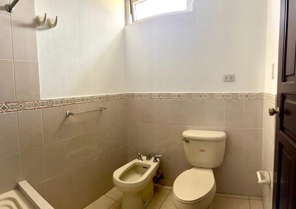 Casa en Venta, Residenciales Santa Mónica VI, Km 16.5 Carretera a El Salvador — Casa en Venta en Carretera a El Salvador, Guatemala, Ciudad — foto 9 de 17
