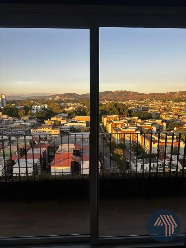 Alquiler de Amplio Penthouse - Roque, Zona 02 — Apartamento en Alquiler en Edificio Roque, Zona 2, Guatemala, Ciudad — foto 12 de 17