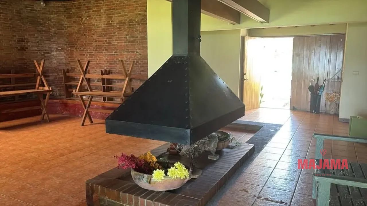 Casa Frente al Lago de Amatitlán - Codigo 02_CV21 — Casa en Venta en Amatitlán, Guatemala, Ciudad — foto 2 de 2