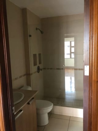 Vendo depto en zona 14, excelente ubicación! — Apartamento en Venta en Zona 14, Guatemala, Ciudad — miniatura 3 de 7