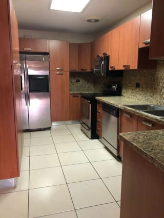 Vendo depto en zona 14, excelente ubicación! — Apartamento en Venta en Zona 14, Guatemala, Ciudad — miniatura 1 de 7