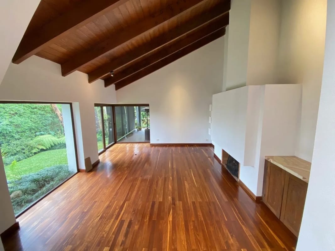 Linda Casa en Venta en KM.12.7 Carretera a el Salvador — Casa en Venta en Santa Catarina Pinula, Guatemala, Ciudad — foto 4 de 11