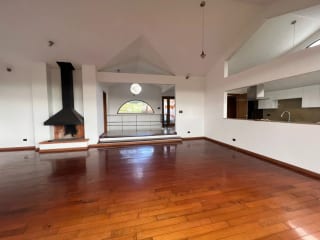Vendo Linda Casa en la Foresta KM.20.5 Carr a Fraijanes — Casa en Venta en La Foresta, Carretera a El Salvador, Guatemala, Ciudad — miniatura 4 de 11