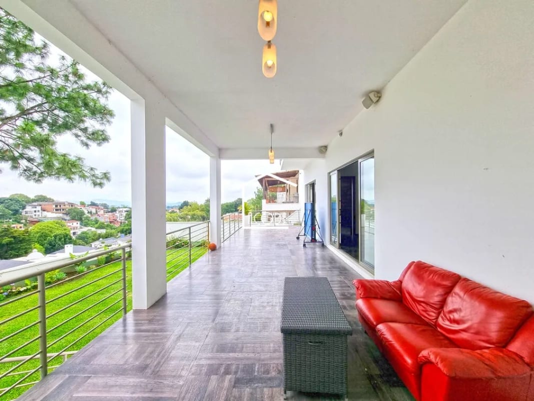 Casa en Las Cumbres, zona 16 — Casa en Venta en Zona 16, Guatemala, Ciudad — foto 2 de 5