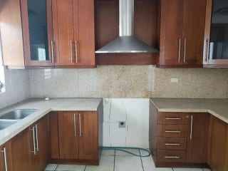 Se vende casa en San Remo, a la par de SanKris Mall, Ciudad San Cristóbal — Casa en Venta en Zona 8 Mixco, Guatemala, Ciudad — miniatura 9 de 17