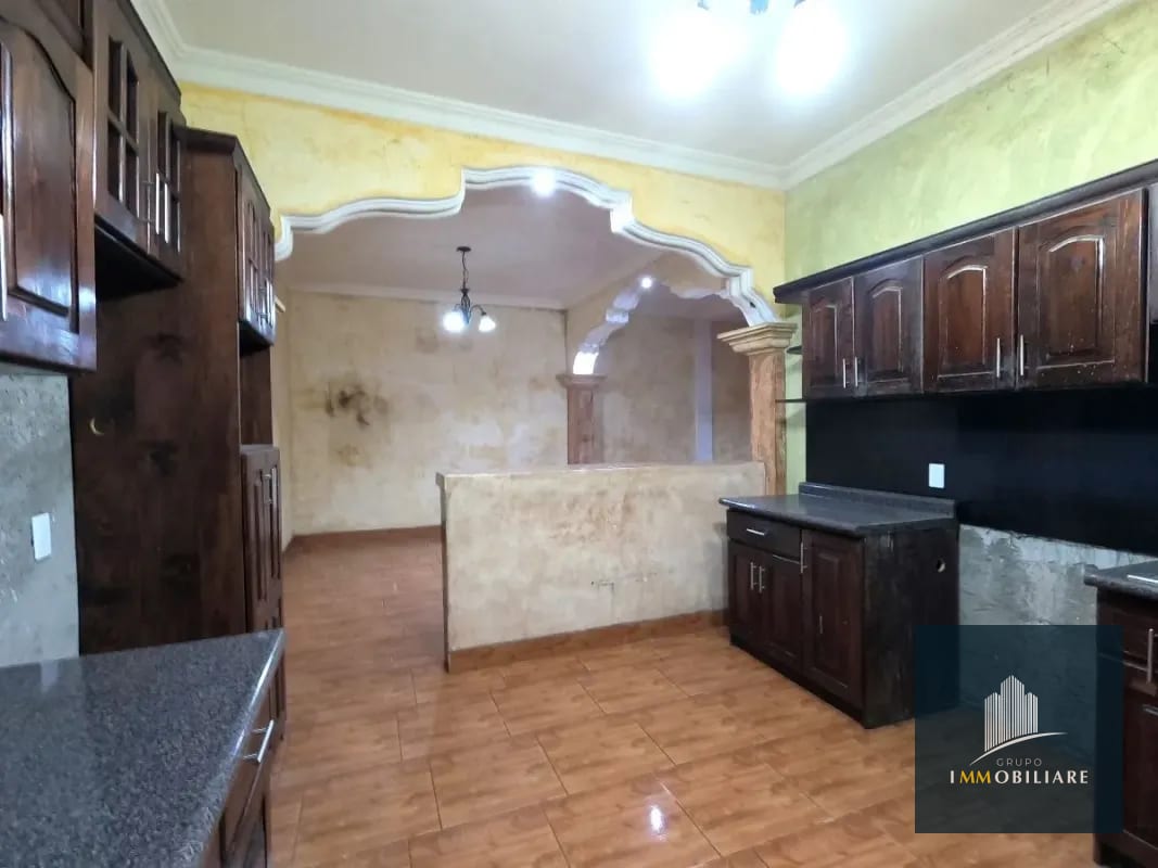 Casa colonial en Venta en Santa Lucía Milpas Altas — Casa en Venta en San Bartolomé Milpas Altas, Sacatepéquez — foto 12 de 17