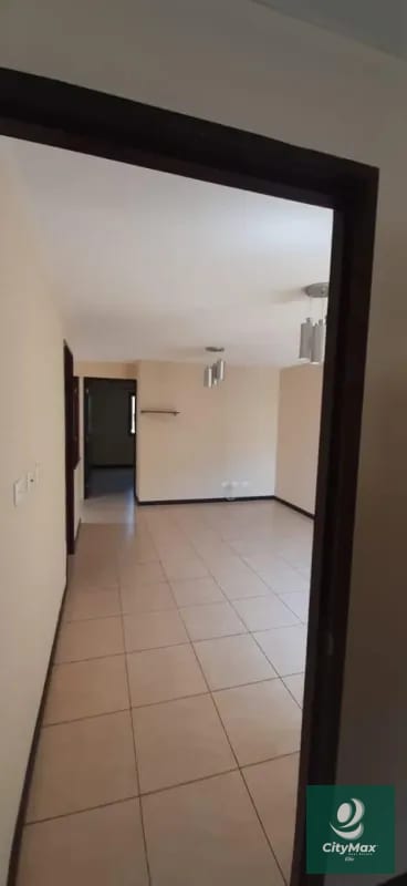 Casa en Venta - Cumbres de la Arboleda — Casa en Venta en Cumbres de La Arboleda, Carretera a El Salvador, Guatemala, Ciudad — foto 7 de 8