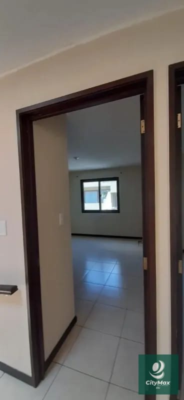 Casa en Venta - Cumbres de la Arboleda — Casa en Venta en Cumbres de La Arboleda, Carretera a El Salvador, Guatemala, Ciudad — foto 6 de 8