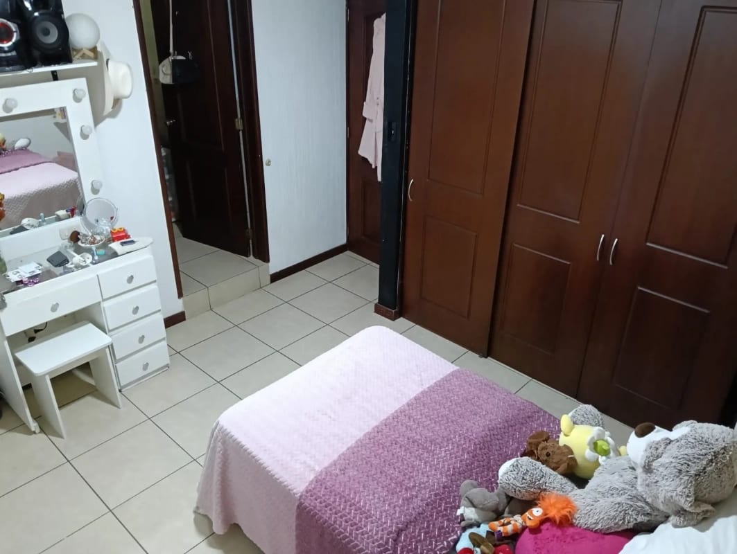 🚨🚨 Casa en Venta – Carretera a el Salvador 🚨 📍 KM. 22.7 CAES – Villas Campestre 2 — Casa en Venta en Villas Campestre II, Carretera a El Salvador, Guatemala, Ciudad — foto 3 de 8