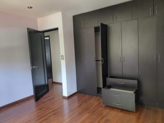 🏡✨ ¡oportunidad Única - Casa en Kanajuyu! ✨🏡 — Casa en Venta en Kanajuyú, Zona 16, Guatemala, Ciudad — miniatura 5 de 9