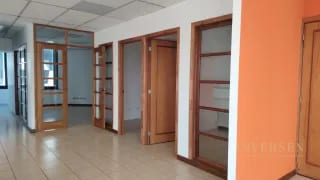 Oficina en renta ubicada en zona 10 — Oficina en Alquiler en Zona 10, Guatemala, Ciudad — miniatura 8 de 11