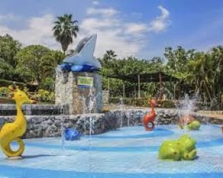 Propiedad con Piscina y Casa de Descanso en Venta en Torremolinos KM. 79 Autopista a Puerto Quetzal Escuintla — Terreno en Venta en Escuintla, Escuintla — miniatura 8 de 17