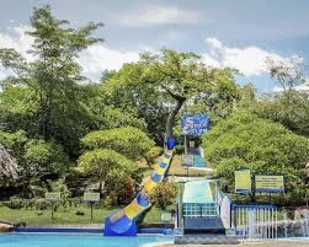 Propiedad con Piscina y Casa de Descanso en Venta en Torremolinos KM. 79 Autopista a Puerto Quetzal Escuintla — Terreno en Venta en Escuintla, Escuintla — foto 6 de 17