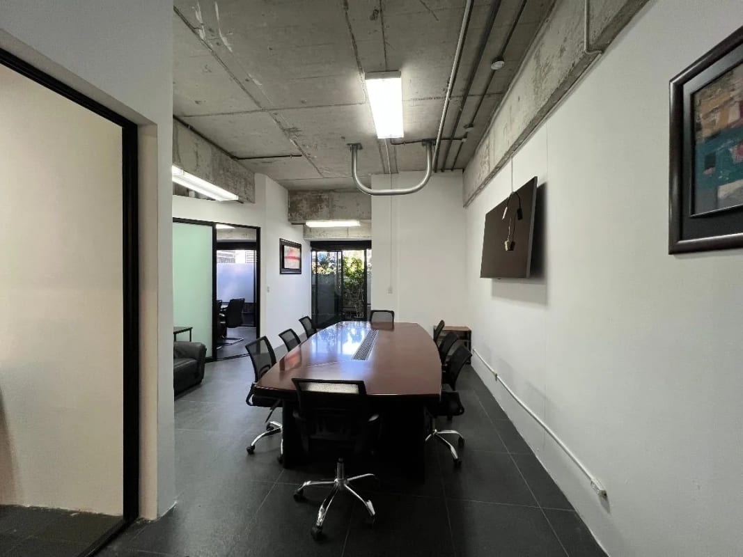 Vendo/rento oficina de 67m2 en edificio Design Center, zona 10 — Oficina en Venta en Design Center, Zona 10, Guatemala, Ciudad — foto 6 de 7
