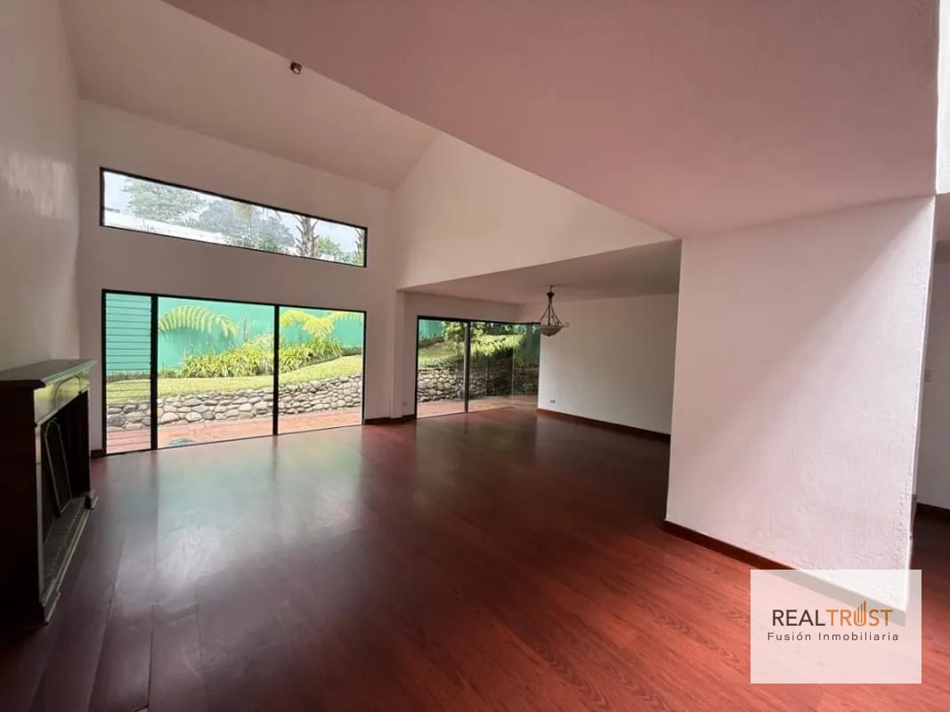 Preciosa casa en venta en Condominio la Encantada, km 12 Carretera El Salvador. — Casa en Venta en Carretera a El Salvador, Guatemala, Ciudad — foto 15 de 17