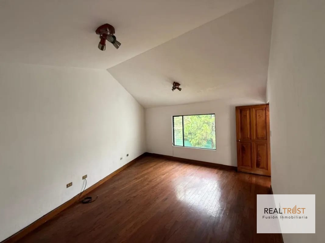 Preciosa casa en venta en Condominio la Encantada, km 12 Carretera El Salvador. — Casa en Venta en Carretera a El Salvador, Guatemala, Ciudad — foto 6 de 17