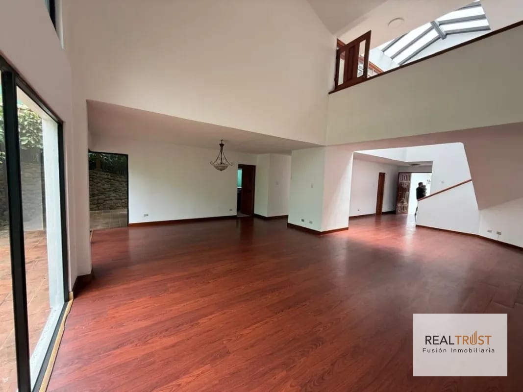 Preciosa casa en venta en Condominio la Encantada, km 12 Carretera El Salvador. — Casa en Venta en Carretera a El Salvador, Guatemala, Ciudad — foto 2 de 17