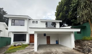 Preciosa casa en venta en Condominio la Encantada, km 12 Carretera El Salvador. — Casa en Venta en Carretera a El Salvador, Guatemala, Ciudad — miniatura 2 de 13