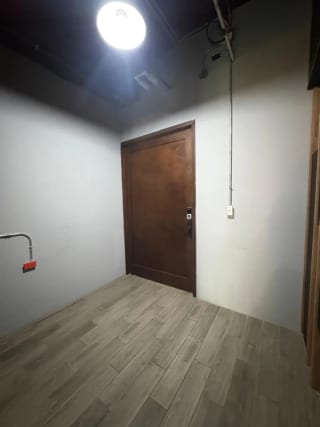 Vendo Oficina en Edificio Piale Zona 10 con Jardín — Oficina en Venta en Pialé, Zona 10, Guatemala, Ciudad — miniatura 9 de 15