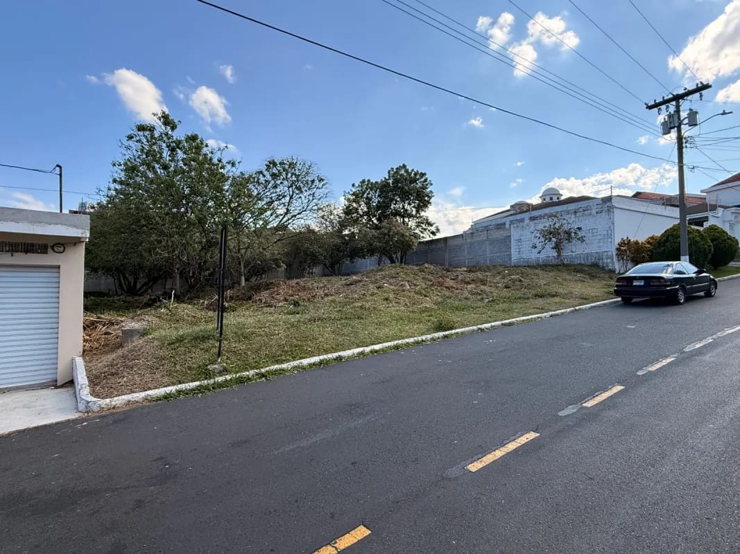 Terrenos de Desde 1,500 Vrs en Venta Sector A6 San Cristobal por la Pops — Terreno en Venta en Zona 8 Mixco, Guatemala, Ciudad — foto 1 de 9