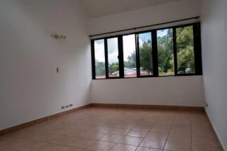 Vendo Linda Casa San Miguel II Kn 16.5 CAES (copia) — Casa en Venta en Carretera a El Salvador, Guatemala, Ciudad — miniatura 11 de 14