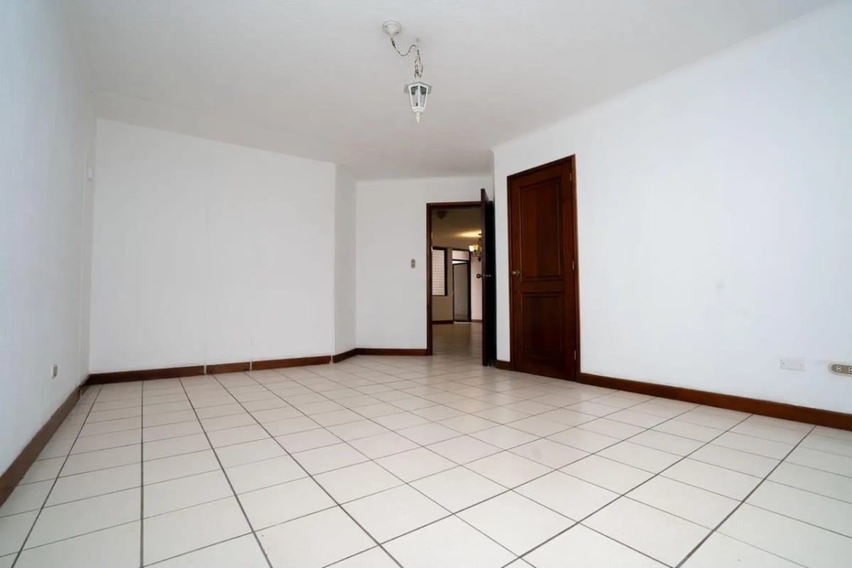 Vendo Linda Casa San Miguel II Kn 16.5 CAES (copia) — Casa en Venta en Carretera a El Salvador, Guatemala, Ciudad — foto 4 de 14