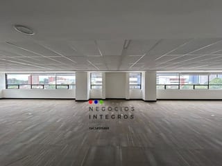 Alquilo Amplia Oficina en Zona 10 — Oficina en Alquiler en Centro Empresarial, Zona 10, Guatemala, Ciudad — miniatura 1 de 10