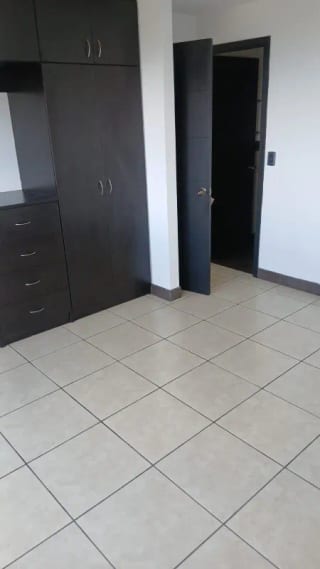 Apartamento en Venta Zona 16 en Bosques de Euskadi — Apartamento en Venta en Bosques de Euskadi, Zona 16, Guatemala, Ciudad — miniatura 7 de 11