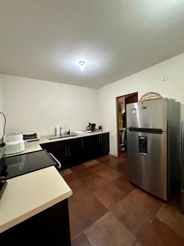 Casa con estilo moderno en Venta Condominio Km. 14 — Casa en Venta en Carretera a El Salvador, Guatemala, Ciudad — foto 4 de 8